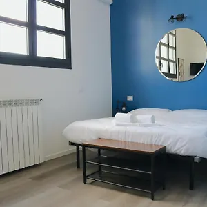 smart-and-comfy-apartment-via-repubblica-di-san-marino.it-lombardy.com/
